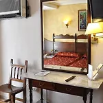 Hotel Reyes Catolicos *