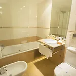 Hotel Reyes Catolicos *