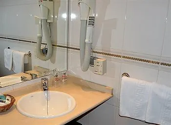 雷耶斯卡托里克斯酒店 萨拉曼卡