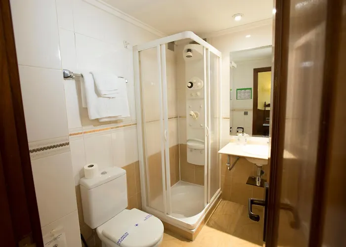 雷耶斯卡托里克斯酒店 酒店