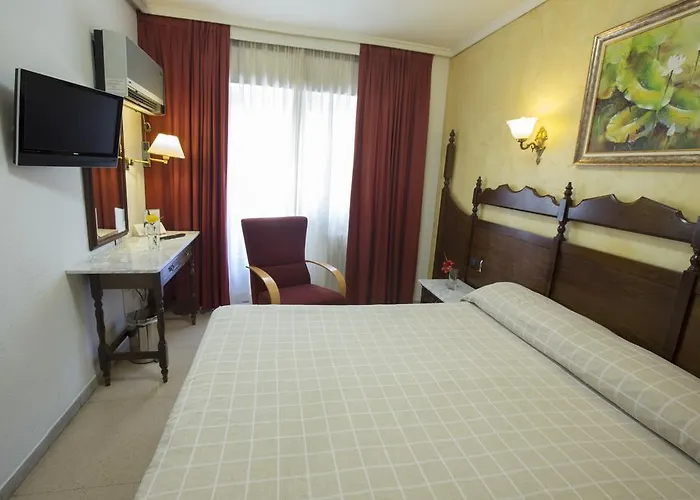 雷耶斯卡托里克斯酒店 酒店